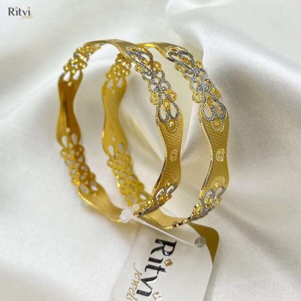 Ritvi Gold Bangles (R75)