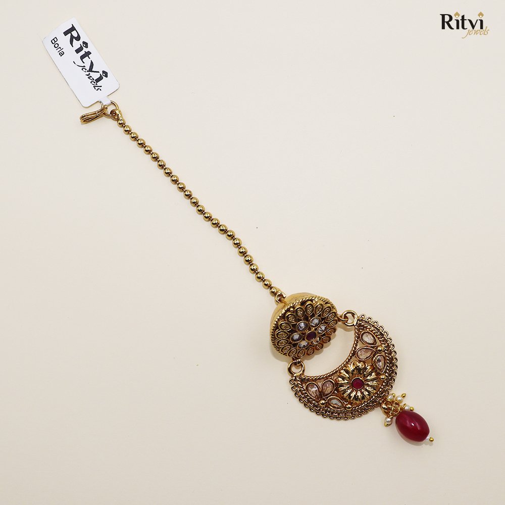 Ekani Rajwada Gold Maang Tikka With Borla (2) Ekani Rajwada Gold Maang Tikka With Borla