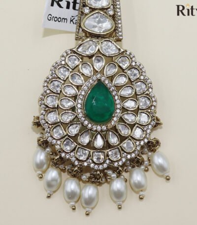 Regal Emerald Groom Kalgi